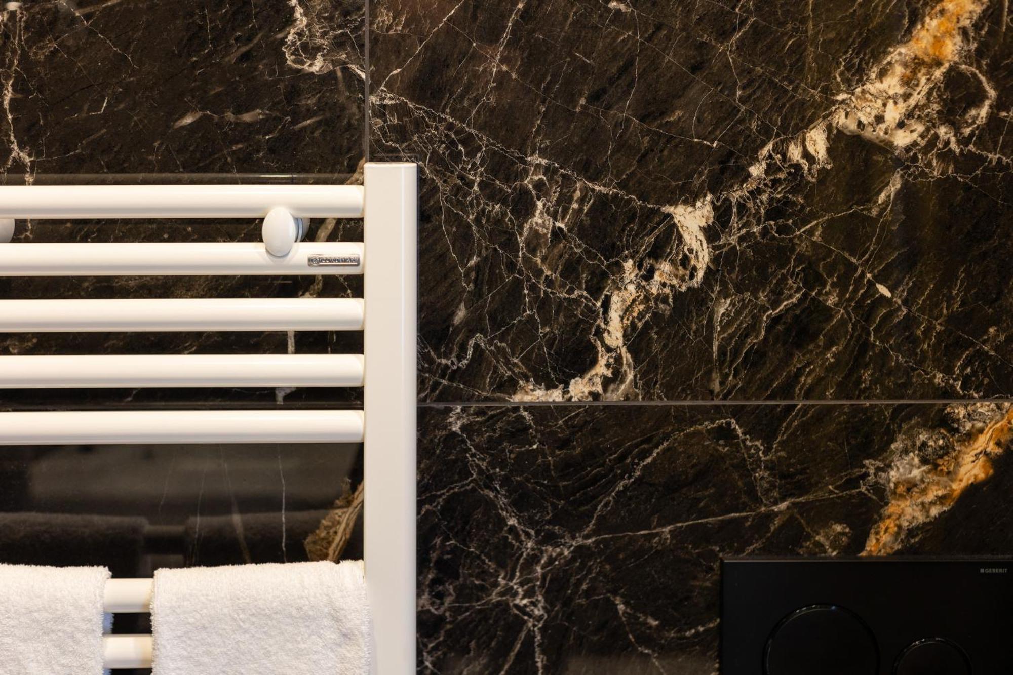 Mavi Luxury Suites Rzym Zewnętrze zdjęcie